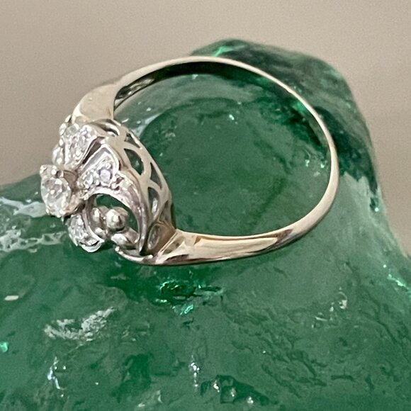 Vintage 14kt White Gold Round Brilliant Cut Diamond Ring Size 8-8.5 - Picture 5 of 10